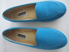 The TOG Shop Americus, Georgia Women's Comfort Shoes size 8.5 B