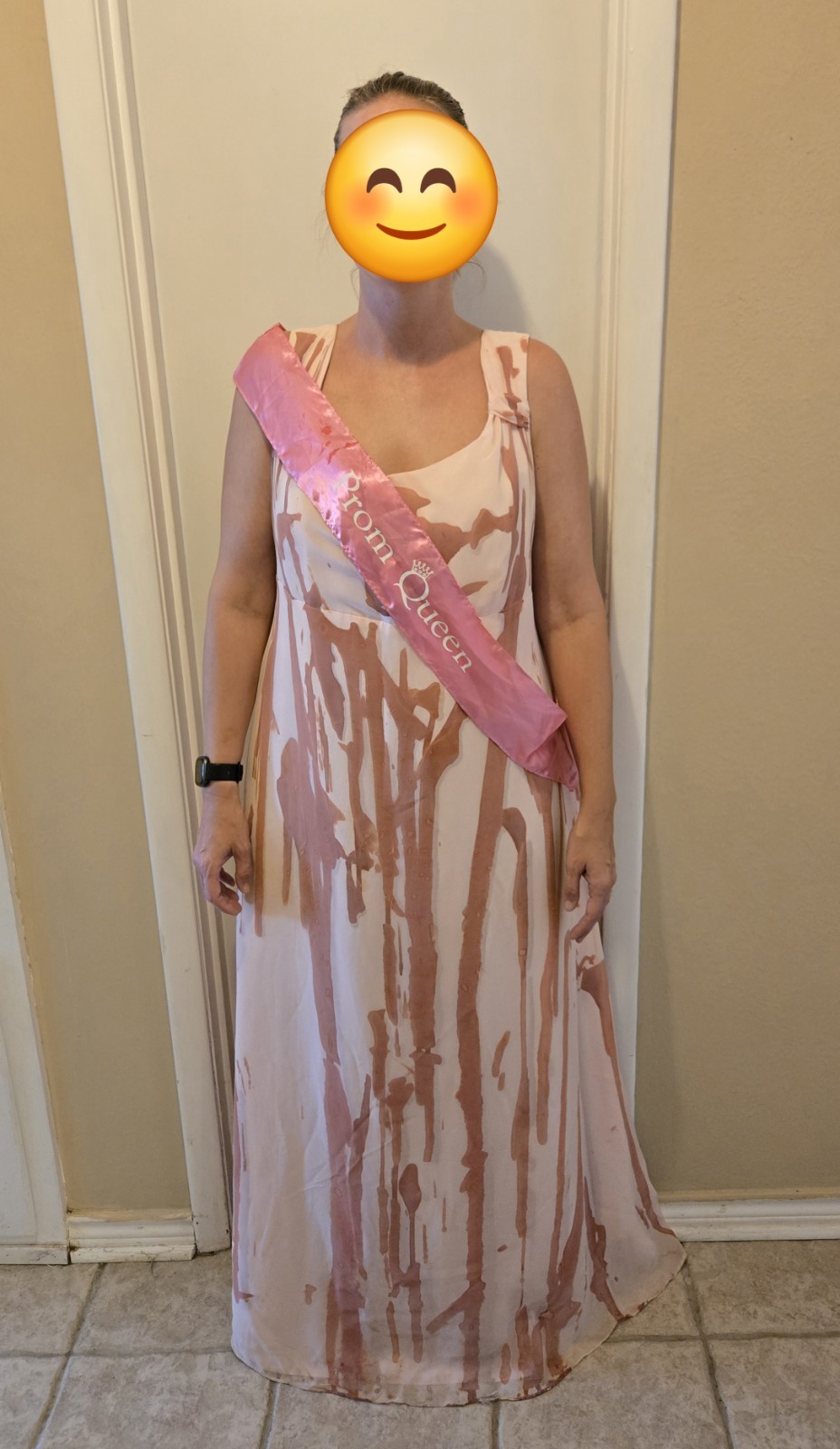 Vestido Carrie rosa sangriento hecho a medida con faja de reina de graduación Halloween o disfraces