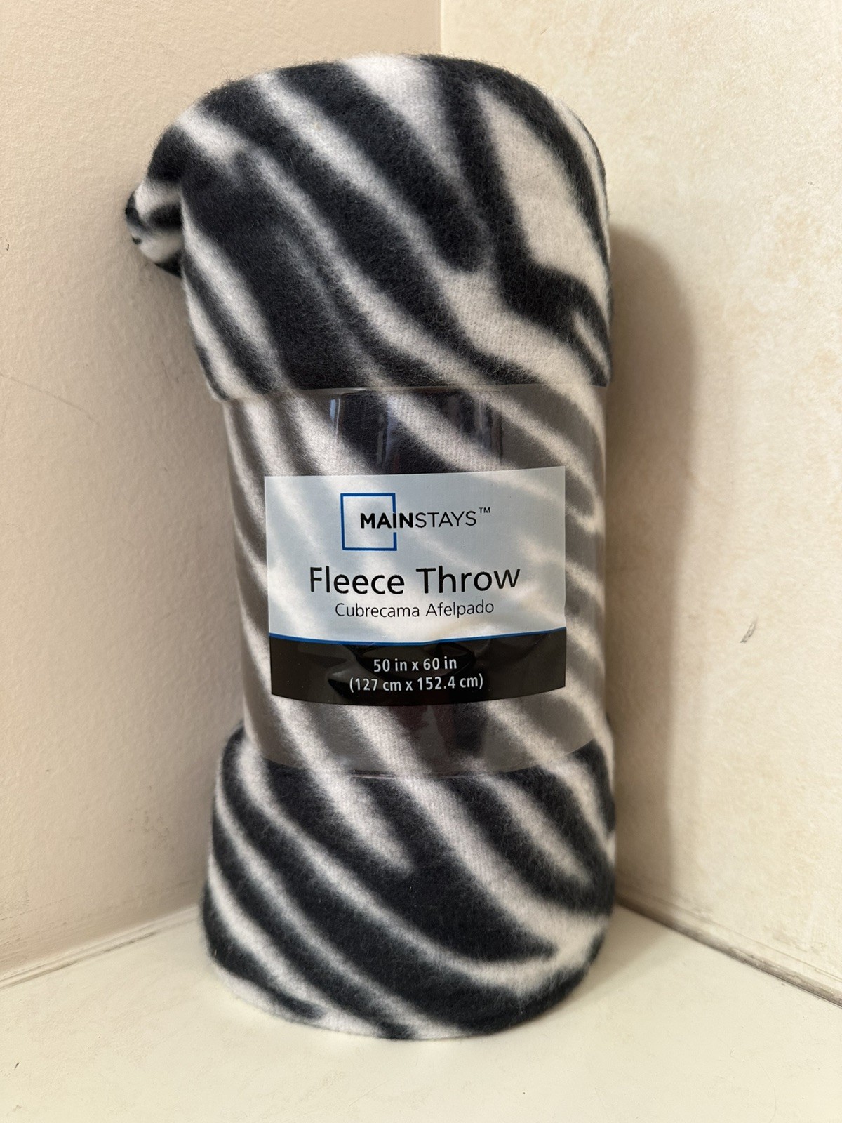 Mainstays Zebra Fleece Throw 50in x 60in