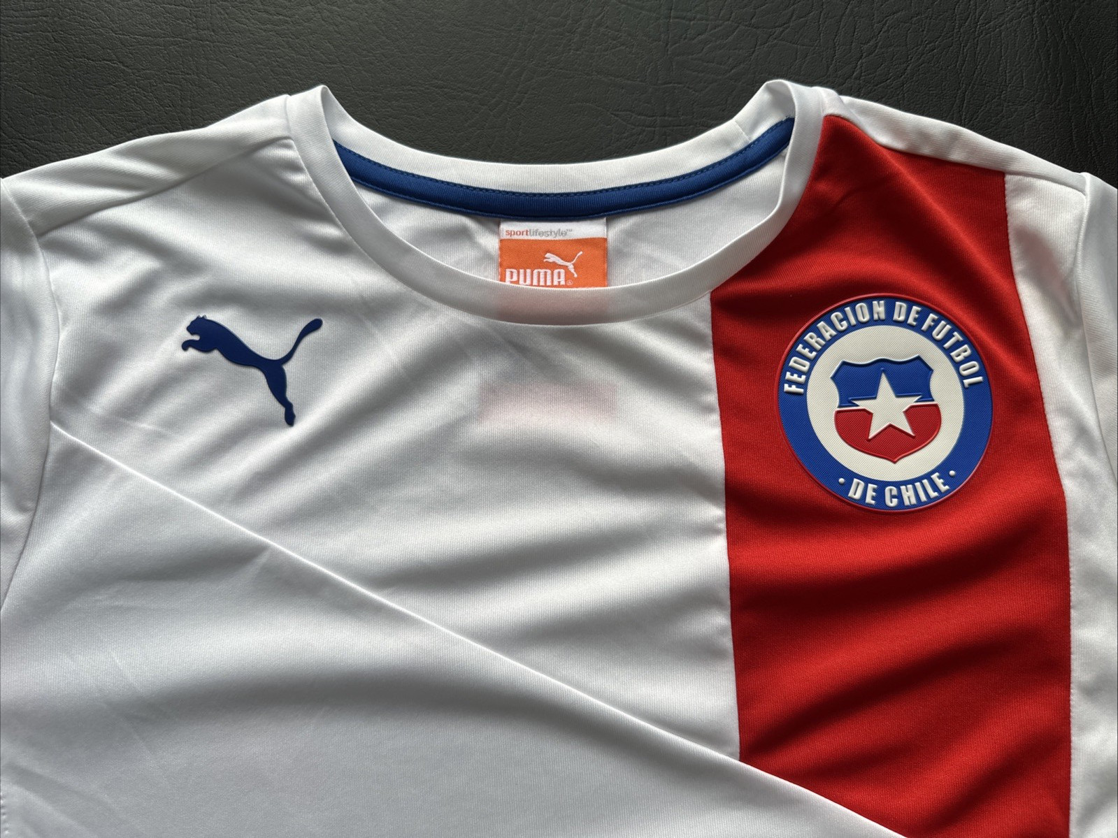 Vintage Puma Chile  2011/12  Away  FOOTBALL SHIRT SOCCER JERSEY PUMA  Youth Lrg