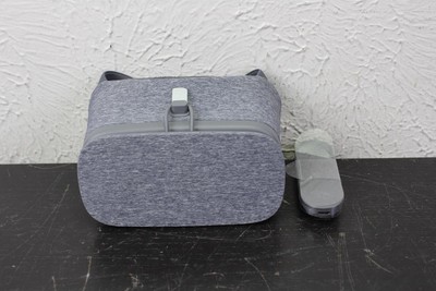 Google Daydream View VR Headset Grey Slate Smartphone Virtual Reality Controller