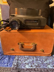 Kodak Carousel 850H Auto-Focus Projector w/ Bag Bundle