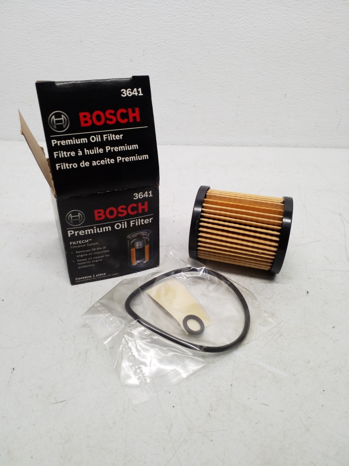 - Premium Oil Filter Bosch 3641 Filtech