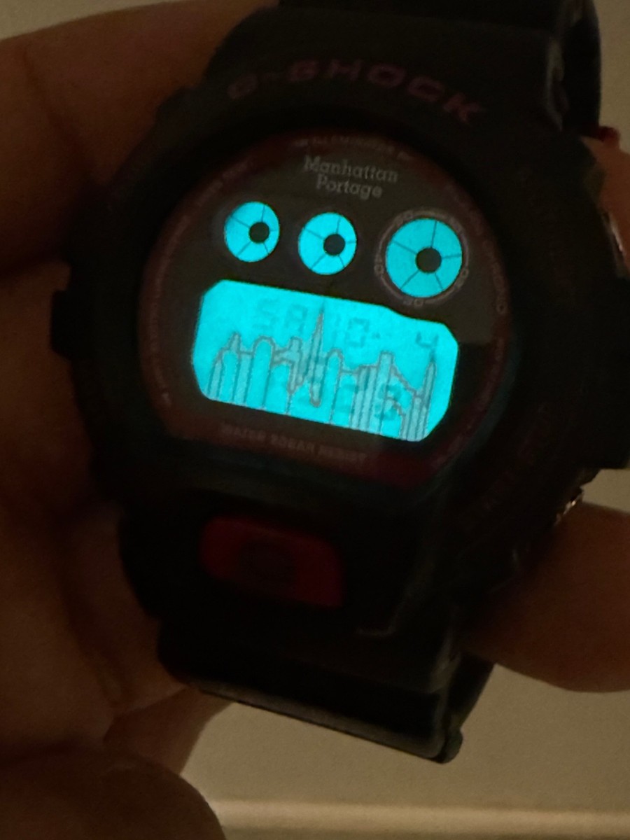 G-SHOCK × Manhattan Portage DW-6900 Casio G-Shock x Manhattan Portage 30th Anniversary DW