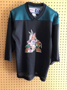 vintage coyotes jersey