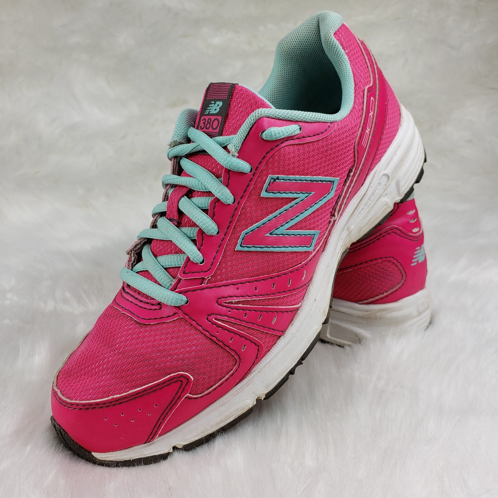 NEW BALANCE Pink Blue Running Shoes Womens Size US 7.5 B EUR 38