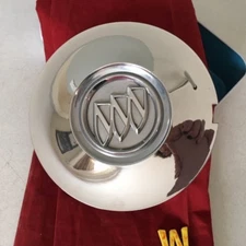 #W (1) 2008-2010 Buick Enclave Chrome Center Cap Hubcap OEM P/N 9597105