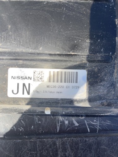 2004 Nissan Pathfinder 5.6 V8 ECM ECU Engine Control Module MEC36-220C1 - Picture 2 of 4