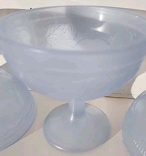 Cuenco de postre de frutas en relieve con patas de vidrio esmerilado satinado azul vintage de 4 piezas Francia - Imagen 12 de 14