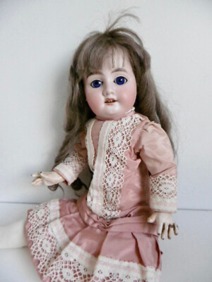 Jolie poupée ancienne Armand Marseille - Allemagne - 390 - AII/0M - avec yeux et dents endormis - début des années 1900 - à restaurer - France