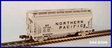 JnJ TRAINS N SCALE RTR #9306 NP 35' 2 BAY CTRFL GRAY , END MARKINGS, W/CASE