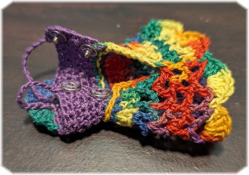 1 Handmade Crochet Doll Dress that Fit 6 Inch DAWN / NO DOLL OR SHOES - Picture 9 of 11