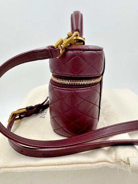 Yves Saint Laurent Rouge Cabernet Gaby Vanity Bag in pelle di agnello