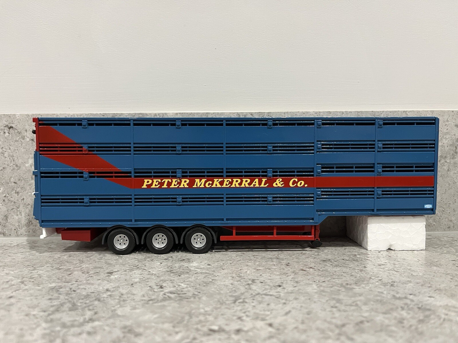 Picture 3 of 5