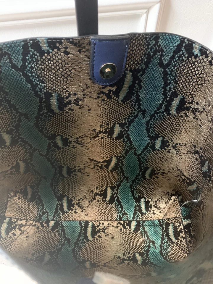 TRUSSARDI JEANS Hobo Bolsillos 2 BOLSAS COLOR AZUL - Súper lindo con bolsillo - Nuevo con etiquetas Viaje Foto 4 de 4