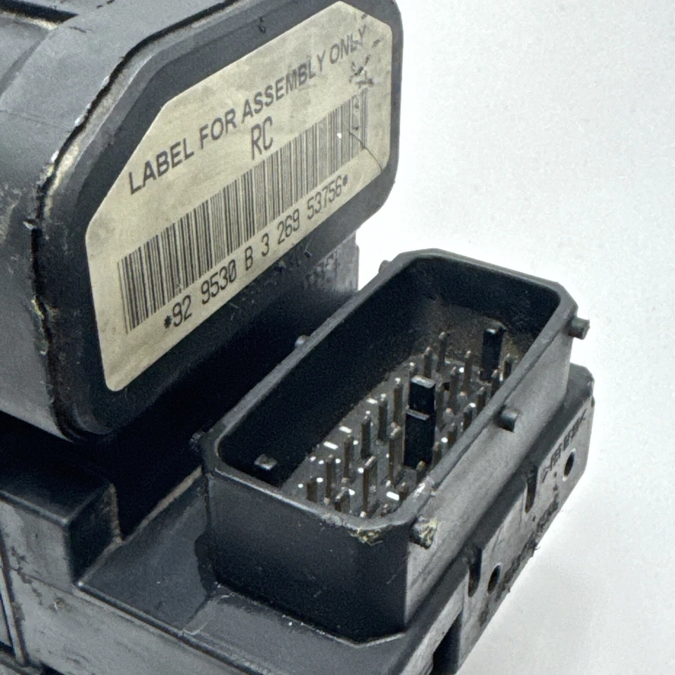 Pontiac Grand Prix 2005 3,8 L ABS módulo de bomba de freno antibloqueo OEM 10339530 Foto 3 de 4