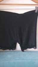 Faja modeladora negra Delta Burke vintage talla XL/1X/8 control adelgazante pierna larga