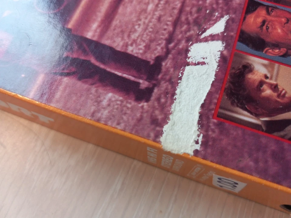 A Ross Hunter Production - VHS- Airport --Burt Lancaster, Dean Martin Suspense Foto 2 de 4