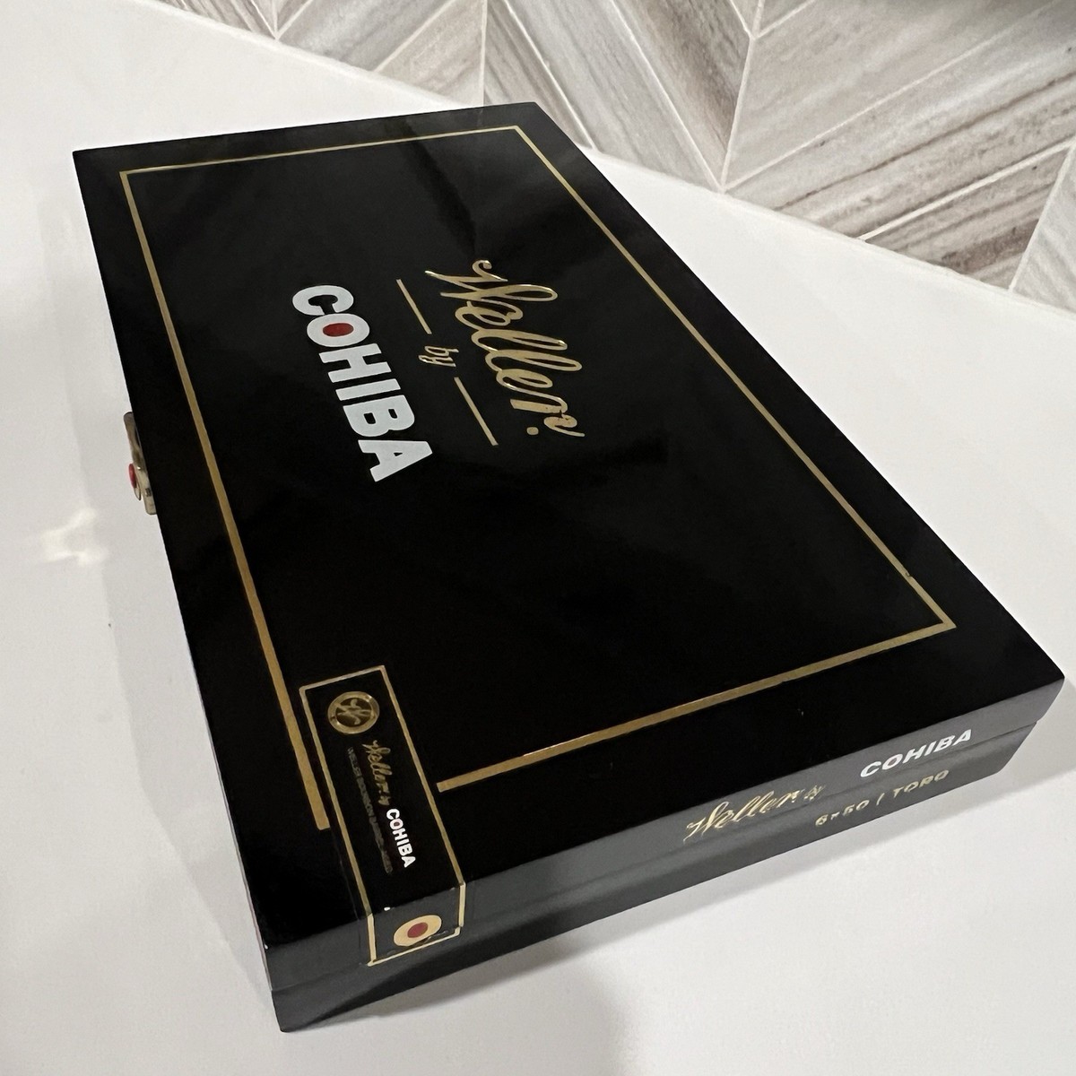Weller By COHIBA Empty Cigar Box Wooden Hinged With Insert Black