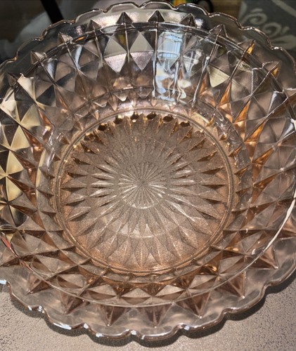 Jeannette Depression Glass 8" Pink Windsor Diamond Bowl - Picture 5 of 6
