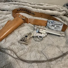 Mattel Shootin Shell Fanner Pistol w Holster & Remington Derringer Buckle 1867