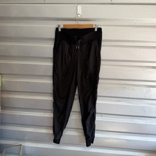 Lululemon dance studio pant Size 6