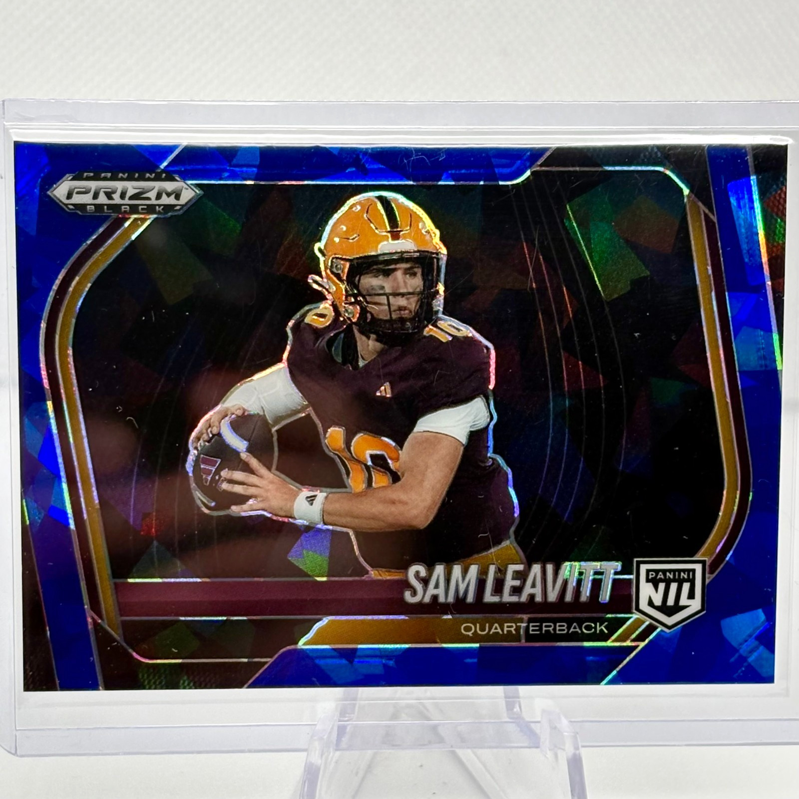 2025 Panini Prizm Black Sam Leavitt #182 Blue Ice Prizm 017/125