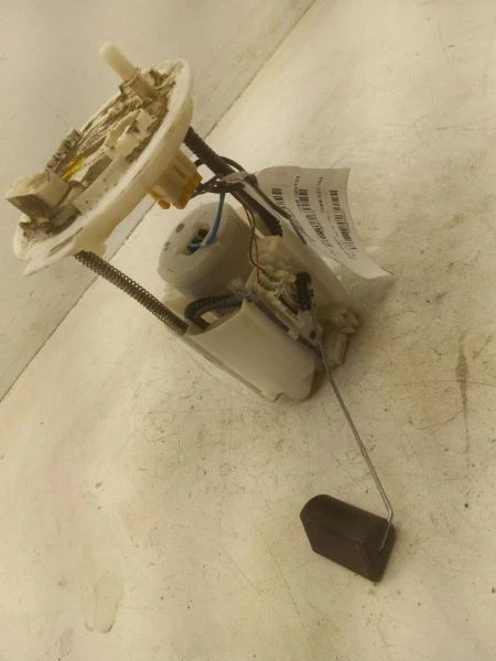 Conjunto de bomba de combustible 3,7 L tracción delantera 10-12 Lincoln MKS AG1Z9H307C Foto 4 de 4