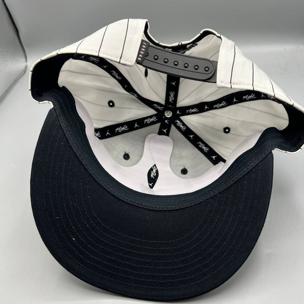 Air Jordan Hat Men L-XL White Baron 45 Pinstripes Jumpman