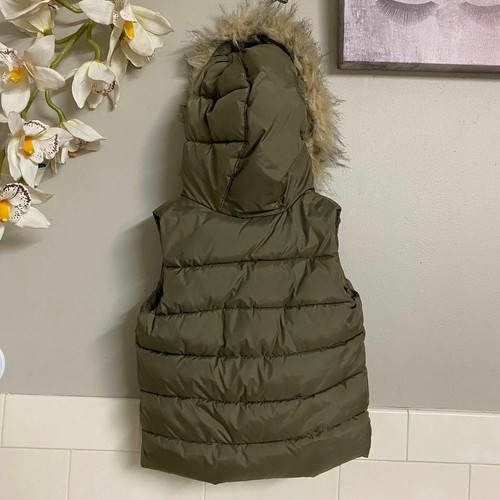 BABY GAP Toddler Sleeveless Faux Fur Hooded Puffer Jacket Coat Size 3Y - Picture 3 of 4