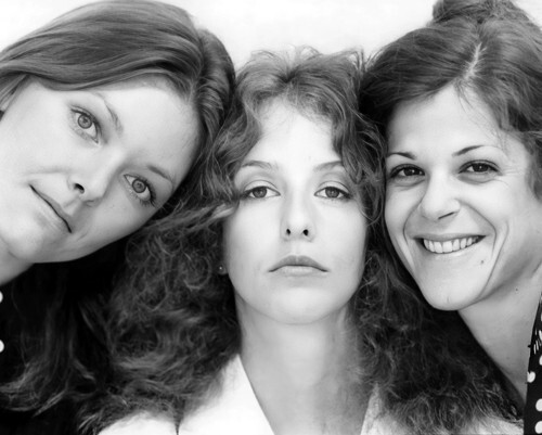 Jane Curtin, Laraine Newman, and Gilda Radner Photo - Afbeelding 1 van 1