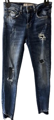 Zara Basic Z1975 Denim Womens Jeans Size 4 Ripped Distressed Ankle Jeans Raw Hem