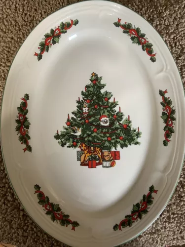 Vintage Christmas Platter Oval Made in China 14” X 10.5 Wide Holiday Party