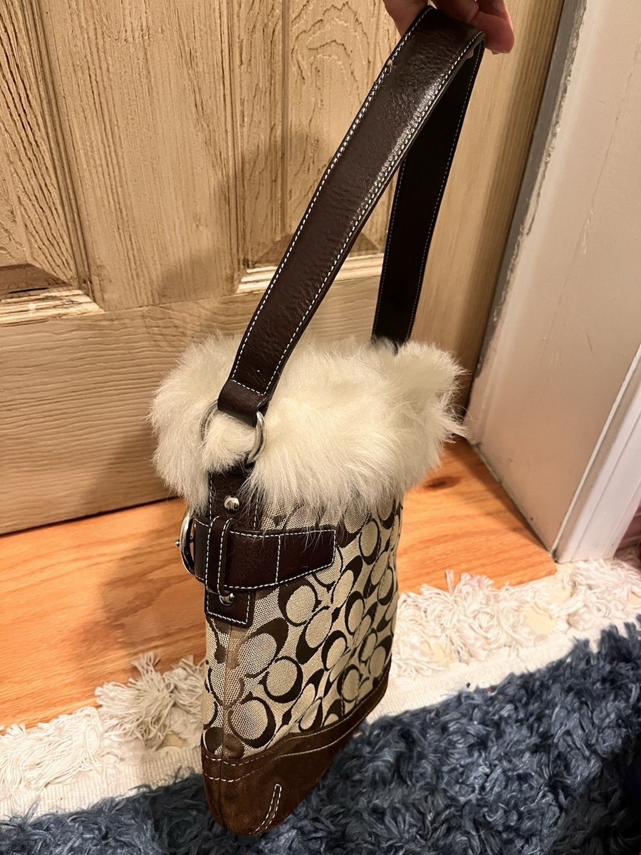 Coach Signature Canvas With Fur Handbag F052-8K47 Pre-owned
