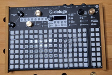 Synthstrom Audible Deluge Synthesizer Sampler Sequencer OLED + Decksaver & Bag