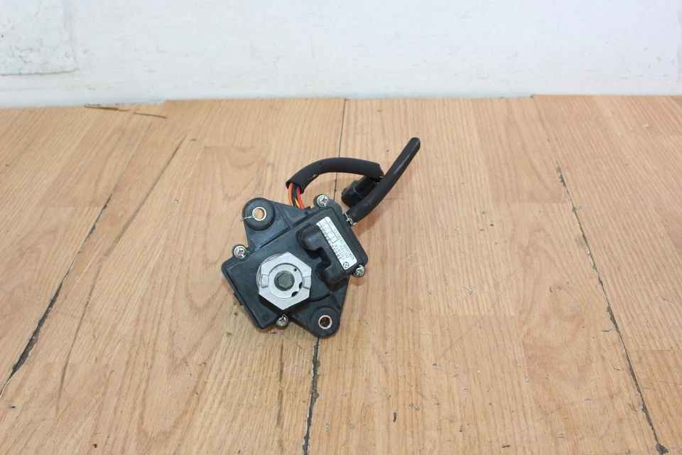 Solenoide de válvula de escape Arctic Cat Mountain Cat 900 2004 Foto 2 de 4