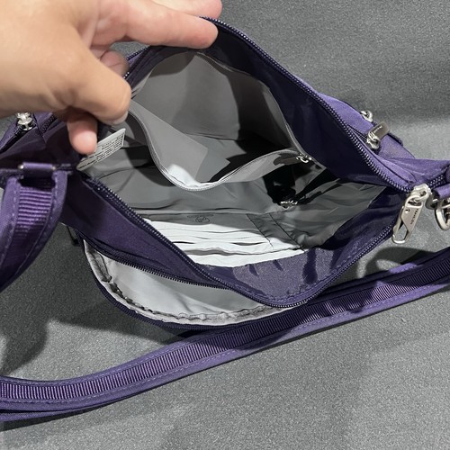 Travelon RFID Crossbody Travel Purse / Bag Purple Travelon Drink Bottle Pouch - Bild 10 von 17
