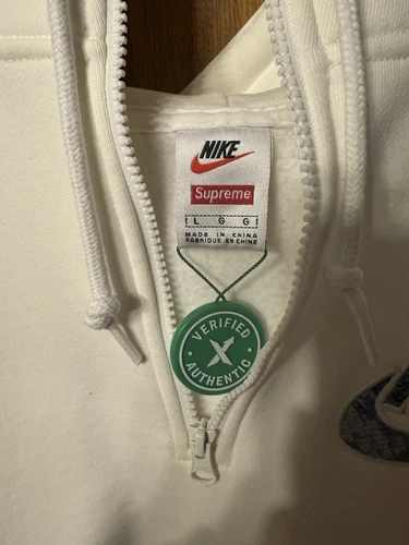 Sweat à capuche demi zippé SUPREME/NIKE Collaboration (JAMAIS PORTÉ SEULEMENT ESSAYÉ) ?