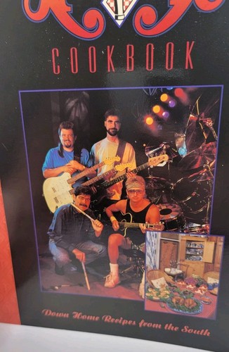 WHAT'S COOKIN' IN ALABAMA ALABAMA COUNTRY MUSIC BAND 1995 VTG/RARE COOKBOOK - Picture 2 of 9