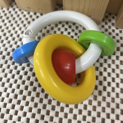 VINTAGE 1982 FISHER PRICE RING TEETHER Baby toy rattle Rings