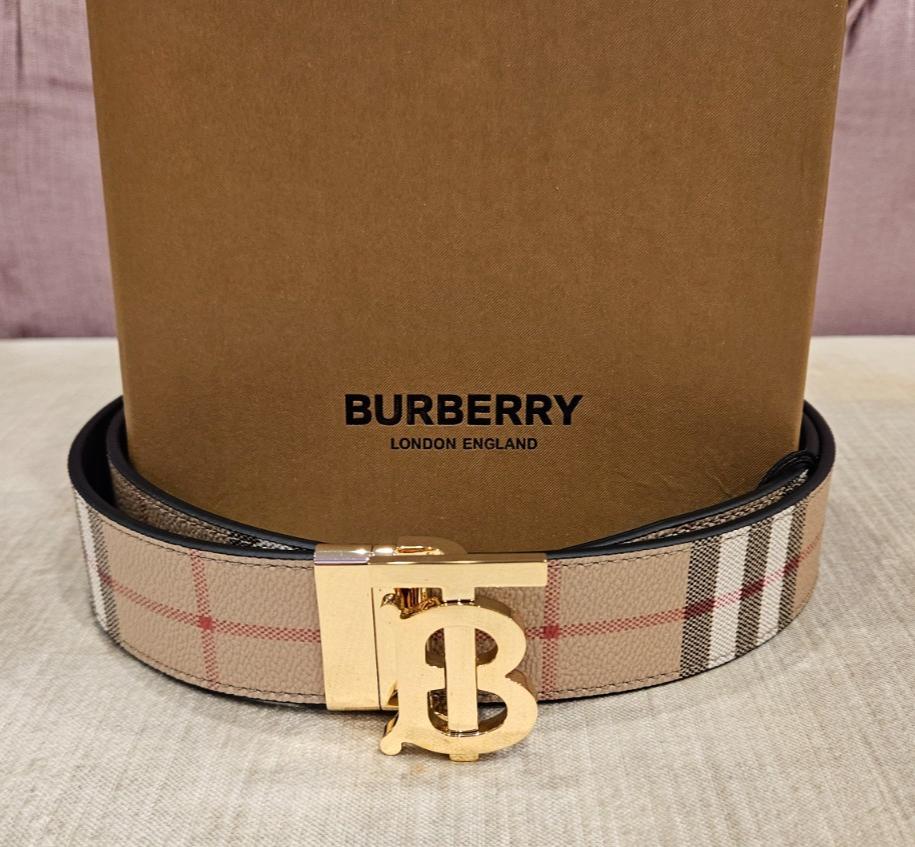 小物 BURBERRY big buckle belt reversible swag BURBERRY big buckle belt reversible swag｜23978563_54057801_600.jpg