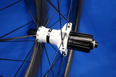 Bontrager Aeolus 7 Carbon Tubular Rim Brake Wheelset, 11