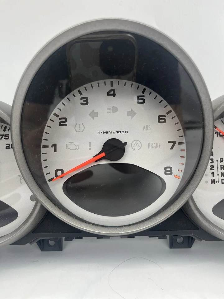 911 Porsche C2S 2006 Tiptronic A/T velocímetro clúster 99764111412D07 Foto 4 de 4