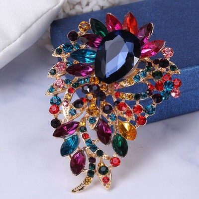 Large best sale wedding brooches