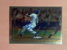 Eric Young 1999 Topps Chrome IP Auto Autograph