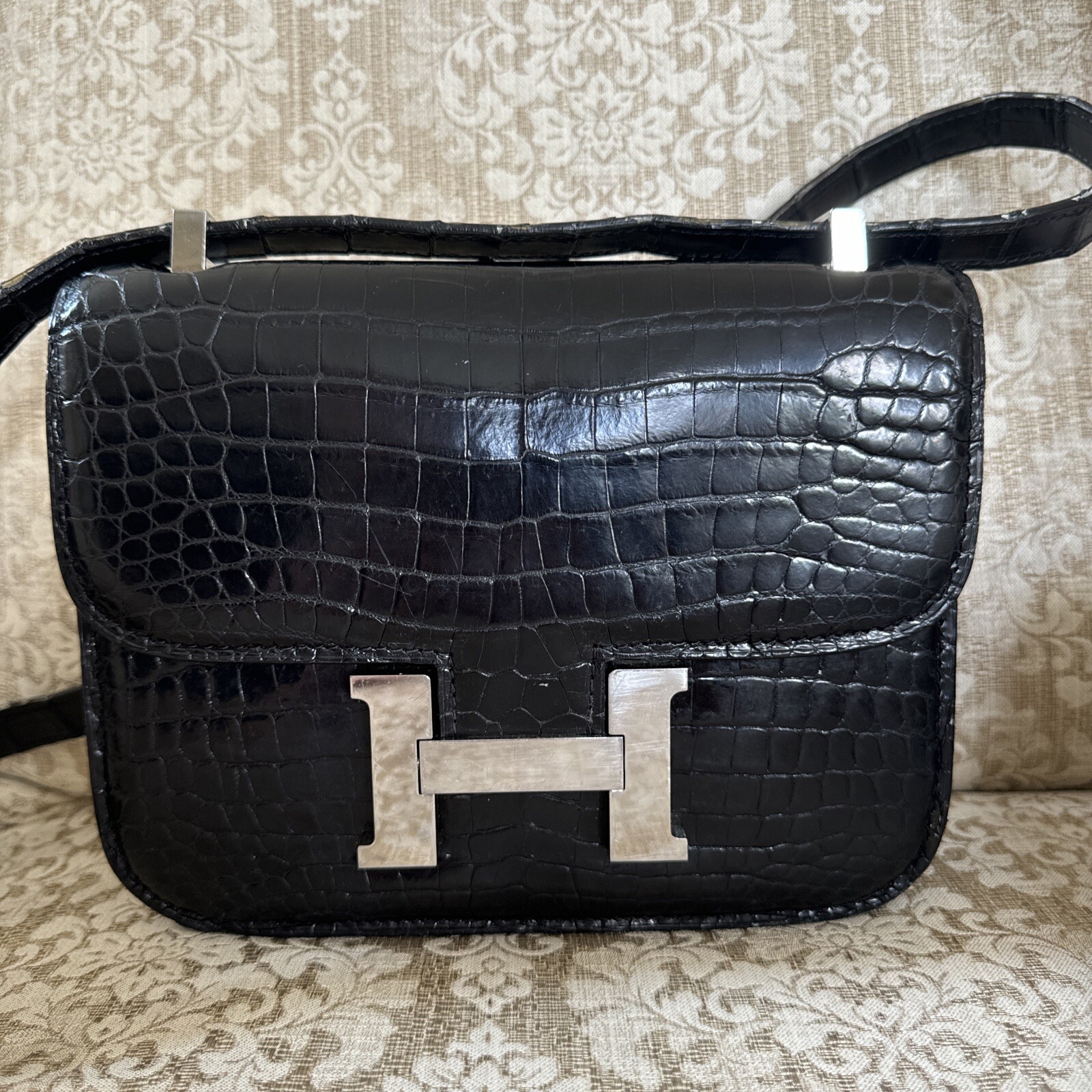 HERMES Black CONSTANCE 23 Crocodile Shoulder Flap Satchel Bag