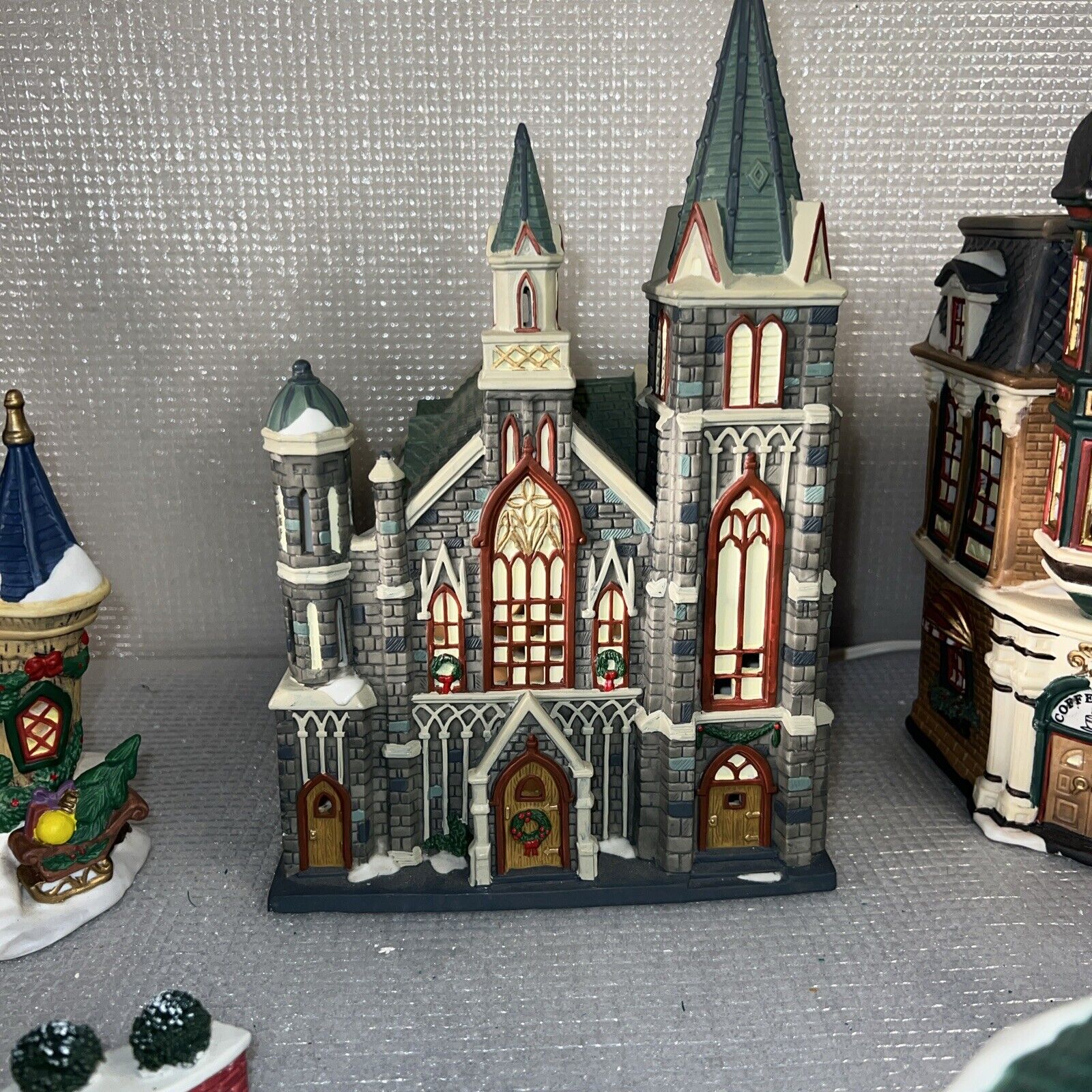 Picture 2 of 16