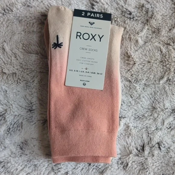 Roxy Dip Dye Crew Socks- 2 Pack NWT Medium - Image 3 of 3