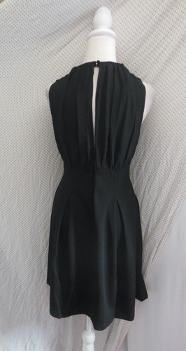 NEW VINCE CAMUTO Black Crepe V-NECK BACK Keyhole FIT & FLARE Cocktail DRESS 6 - Picture 5 of 9