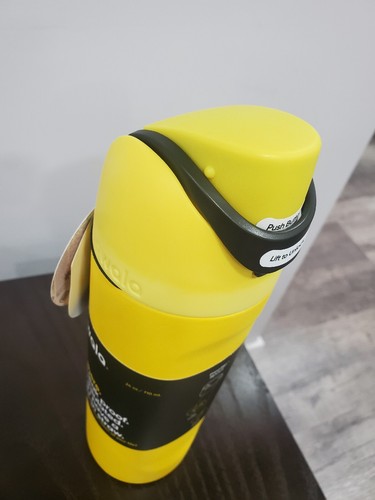 Owala FreeSip Stainless Steel Water Bottle / 24oz / Color: Hufflepuff - 第 8/9 張圖片